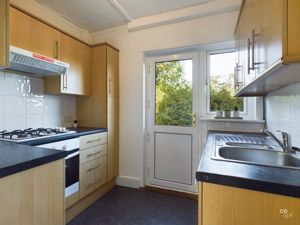 kitchen - click for photo gallery